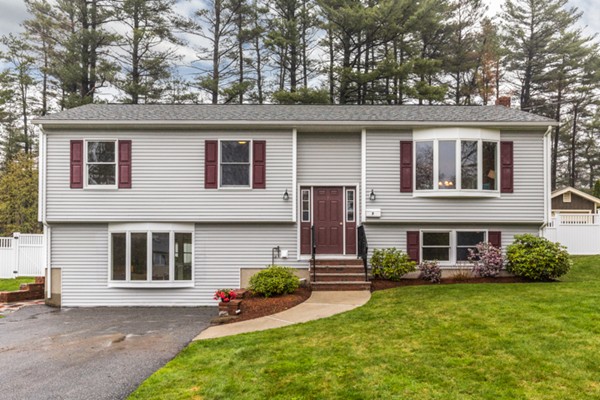 7 Pine Ridge Road North Reading, MA 01864 - Photo 1 of 30 Gallery Image 1