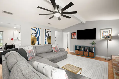 $399,900 | 11900 Oakbrook Drive, Austin, TX 78753