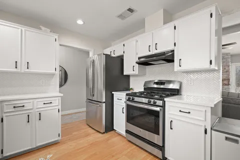 $399,900 | 11900 Oakbrook Drive, Austin, TX 78753