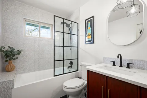 $399,900 | 11900 Oakbrook Drive, Austin, TX 78753