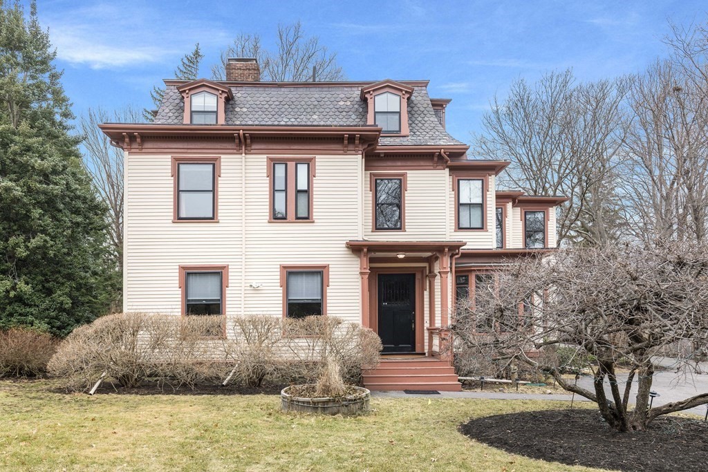 123 High Street Brookline, MA 02445 - Photo 1 of 28 Gallery Image 1