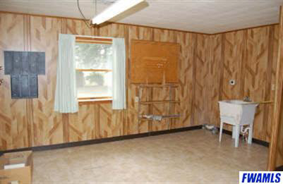 7314 Fahlsing Road Woodburn, IN 46797 - Photo 7 of 20 Gallery Image 7