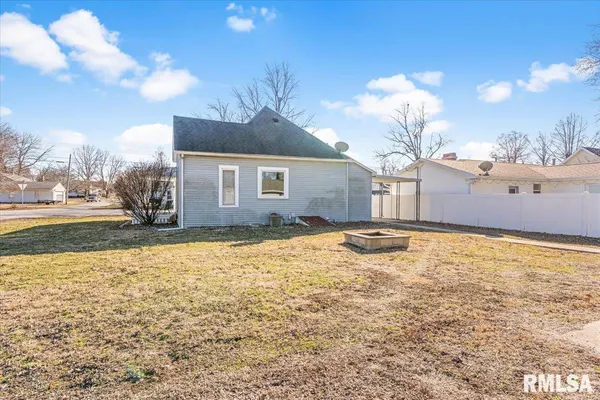 $125,000 | 1002 West Jefferson Street, Auburn, IL 62615