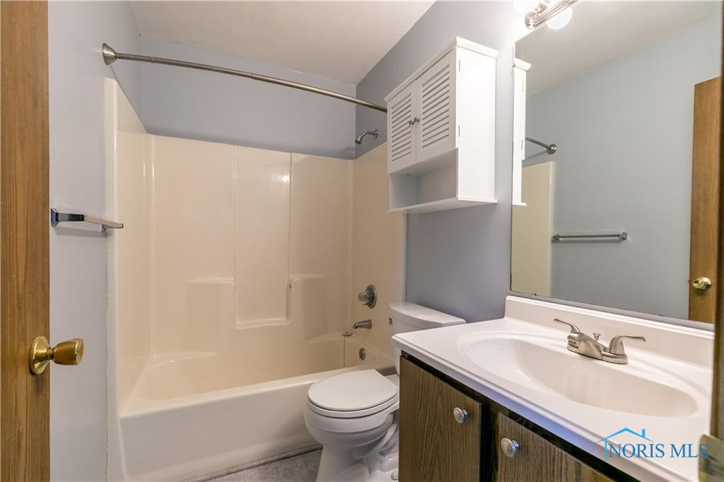 9692 Millcroft Road Perrysburg, OH 43551 - Photo 25 of 34 Gallery Image 25