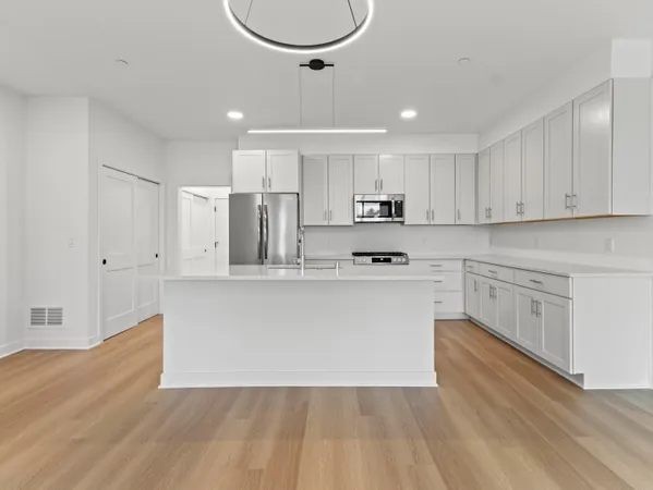 $424,900 | 4163 East Hemlock Drive, Unit 106, Oak Creek, WI 53154