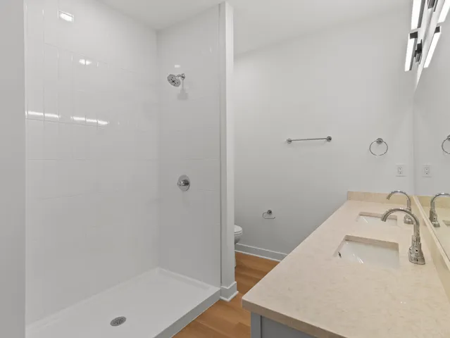 $429,900 | 4163 East Hemlock Drive, Unit 106, Oak Creek, WI 53154