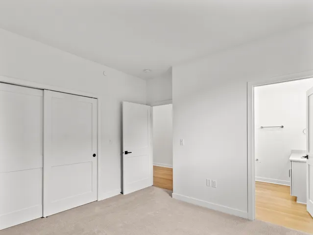 $429,900 | 4163 East Hemlock Drive, Unit 106, Oak Creek, WI 53154