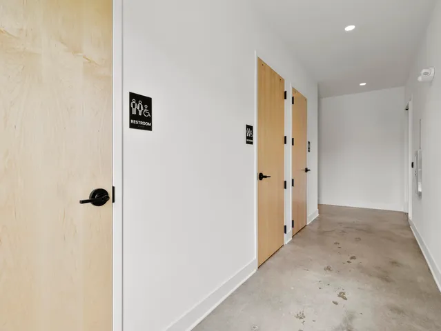 $429,900 | 4163 East Hemlock Drive, Unit 106, Oak Creek, WI 53154