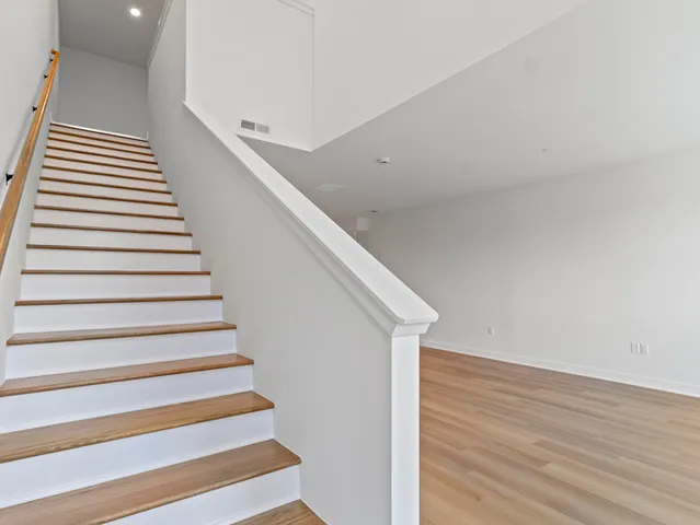 $429,900 | 4163 East Hemlock Drive, Unit 106, Oak Creek, WI 53154