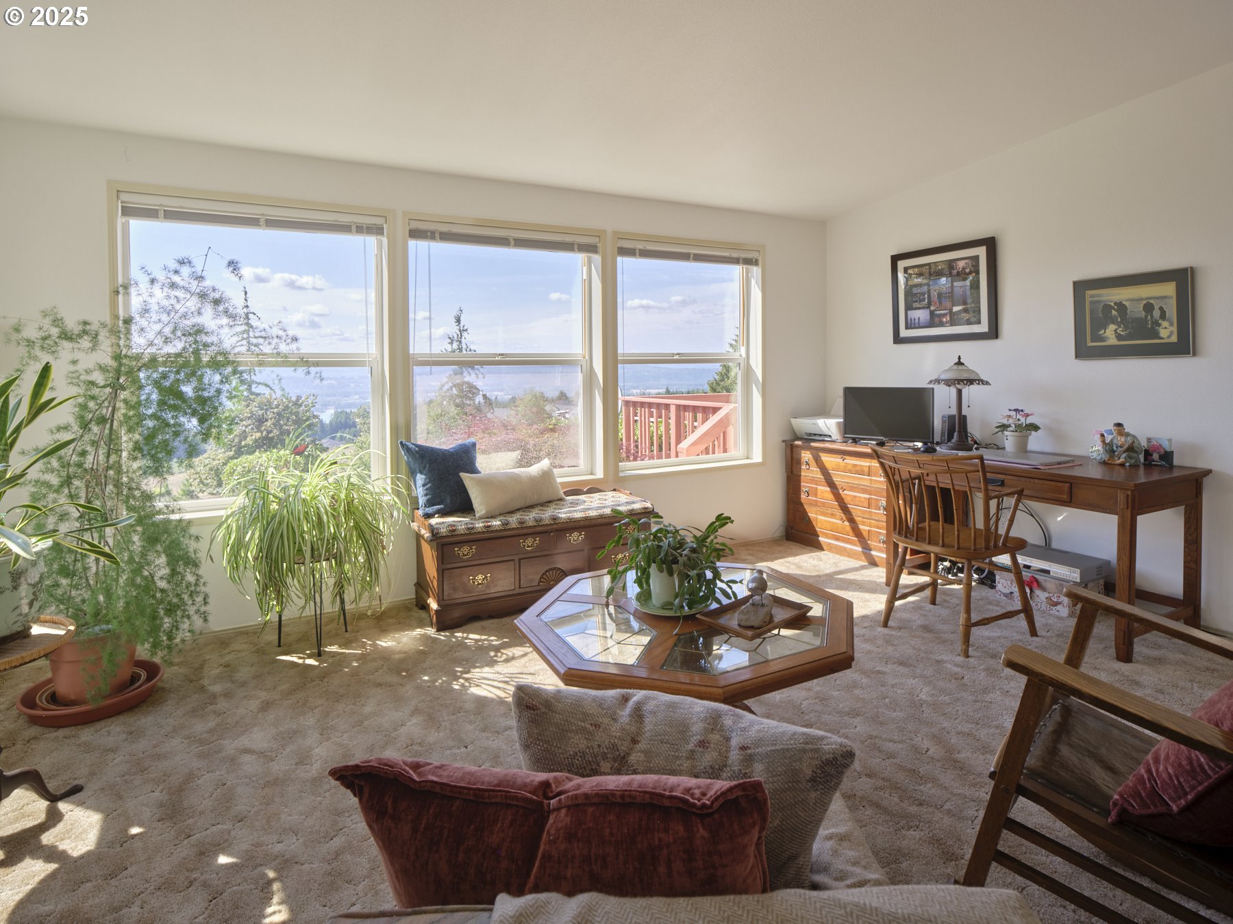 5389 Green Mountain Road Woodland, WA 98674 - Photo 12 of 47 a living room with furniture and a large window
