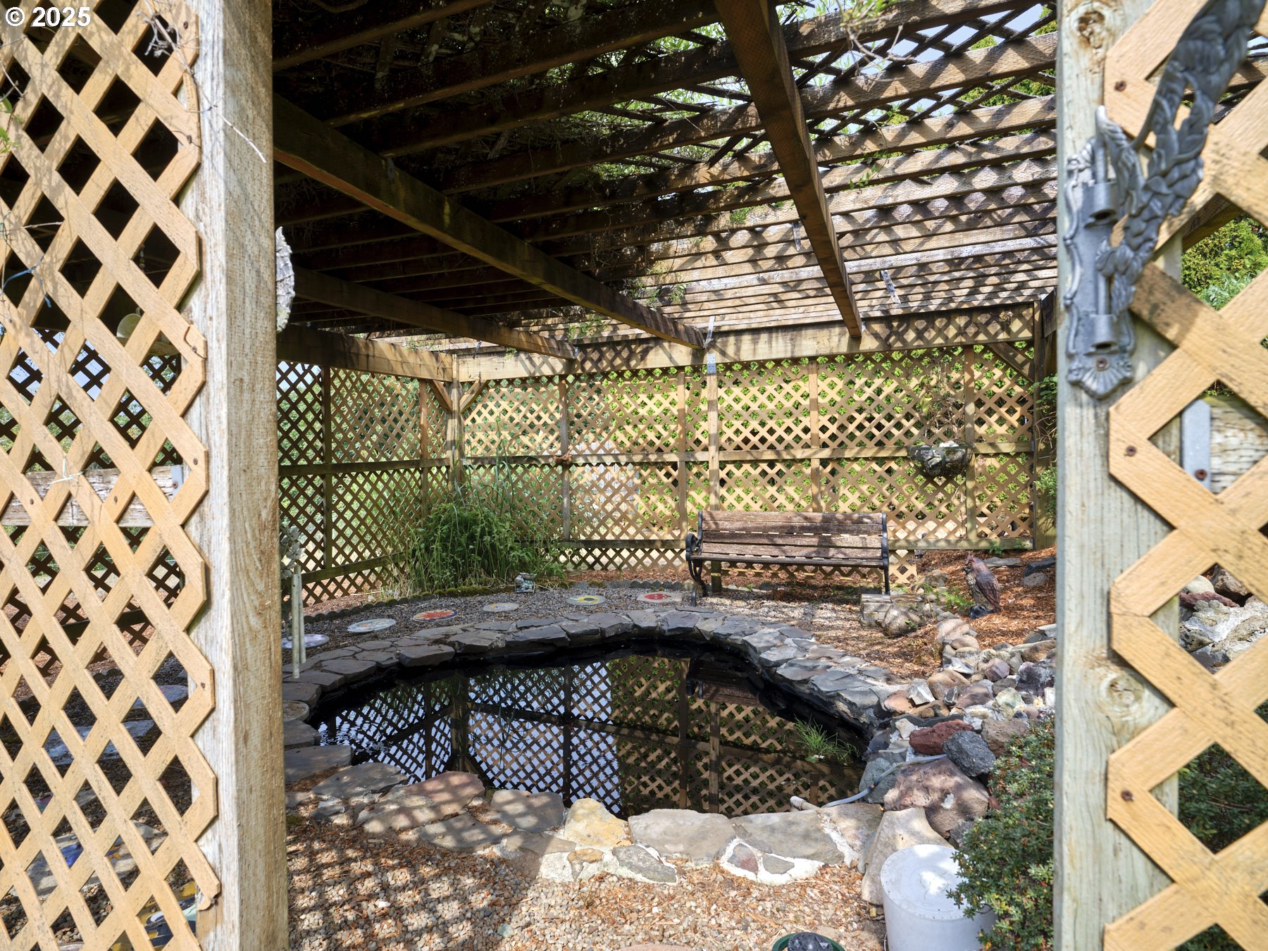 5389 Green Mountain Road Woodland, WA 98674 - Photo 40 of 47 a view of a shaded area in a balcony