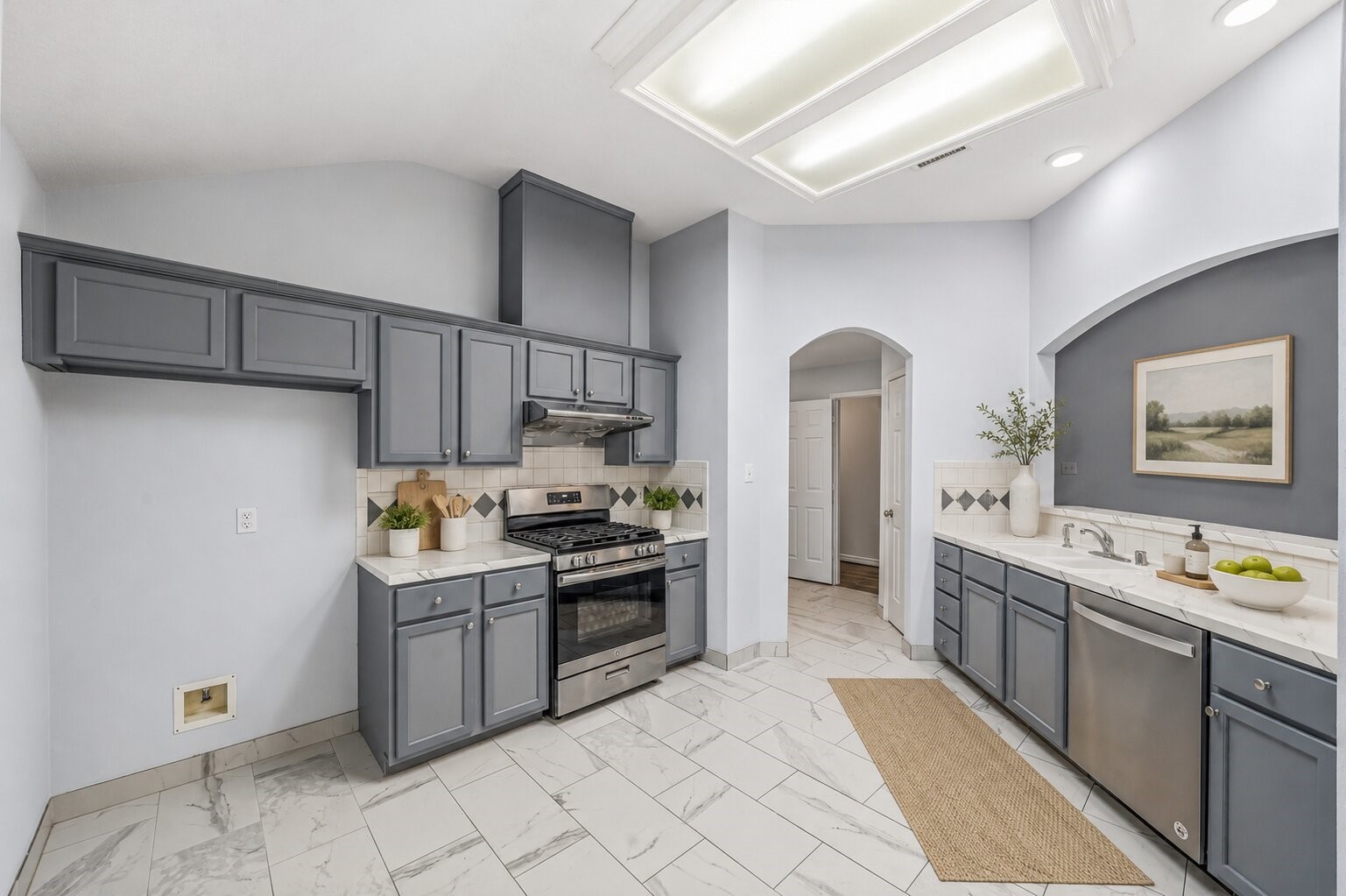 15007 Changing Oak Ridge Court Houston, TX 77082 - Photo 10 of 25 virtual staging- kitchen
