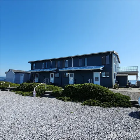 $1,750 | 3869 Saltspring Drive, Unit 2, Ferndale, WA 98248