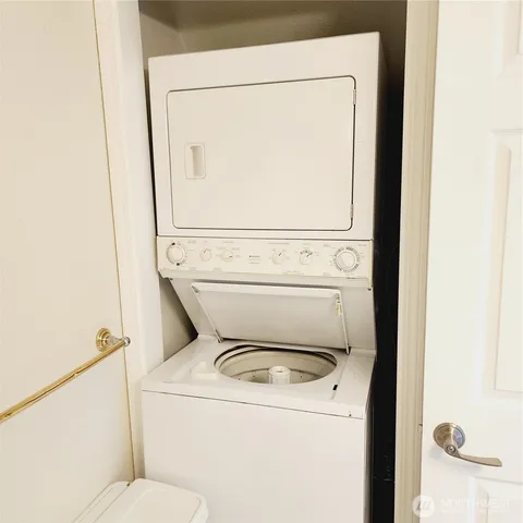 $1,750 | 3869 Saltspring Drive, Unit 2, Ferndale, WA 98248