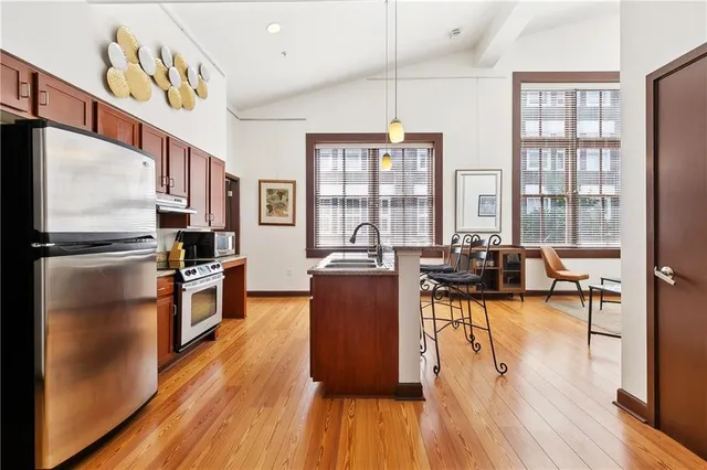 $2,100 | 923 Constance Street, Unit 116, New Orleans, LA 70130