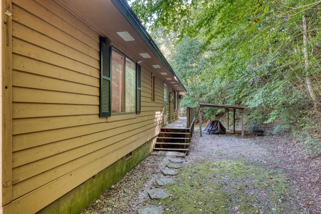 8088 Ivylog Gap Road Young Harris, GA 30582 - Photo 9 of 39 Gallery Image 9