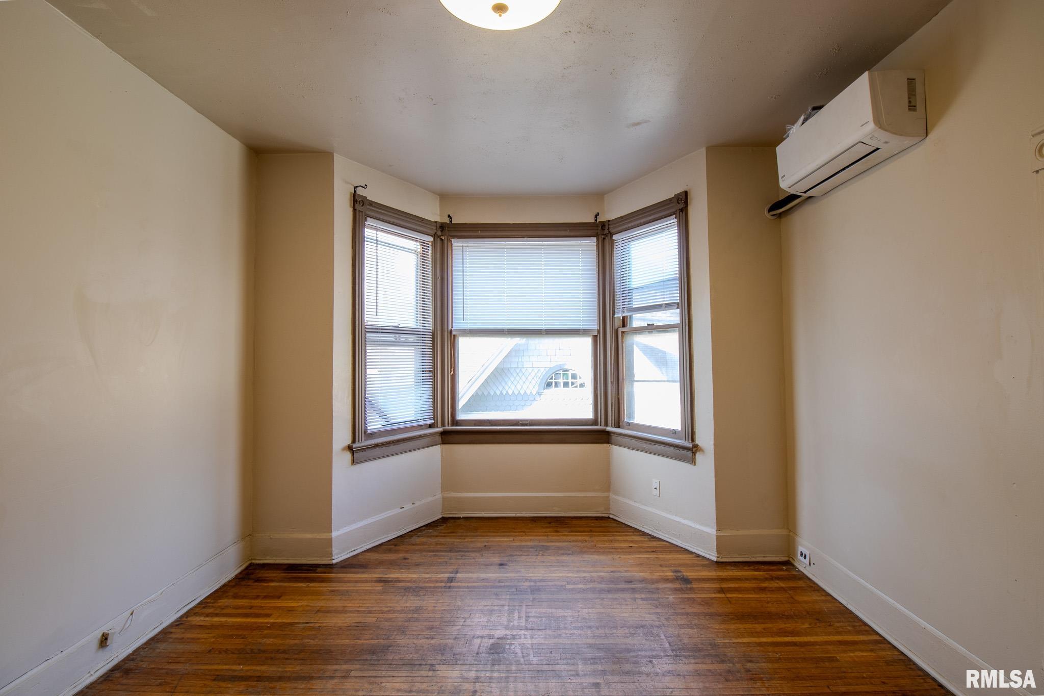 356 South Capitol Street Pekin, IL 61554 - Photo 3 of 5