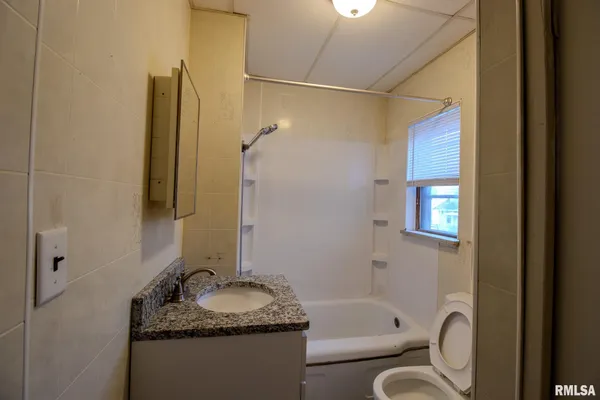 $159,900 | 356 South Capitol Street, Pekin, IL 61554