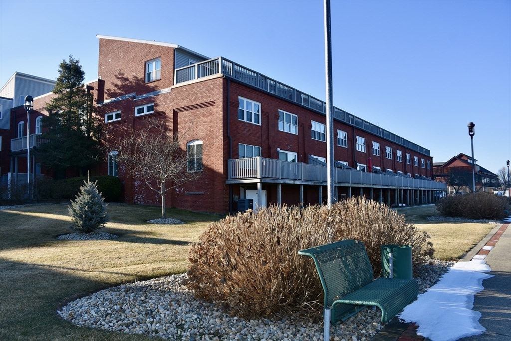 45 Main Street, Unit 115 Wareham, MA 02571 - Photo 4 of 37