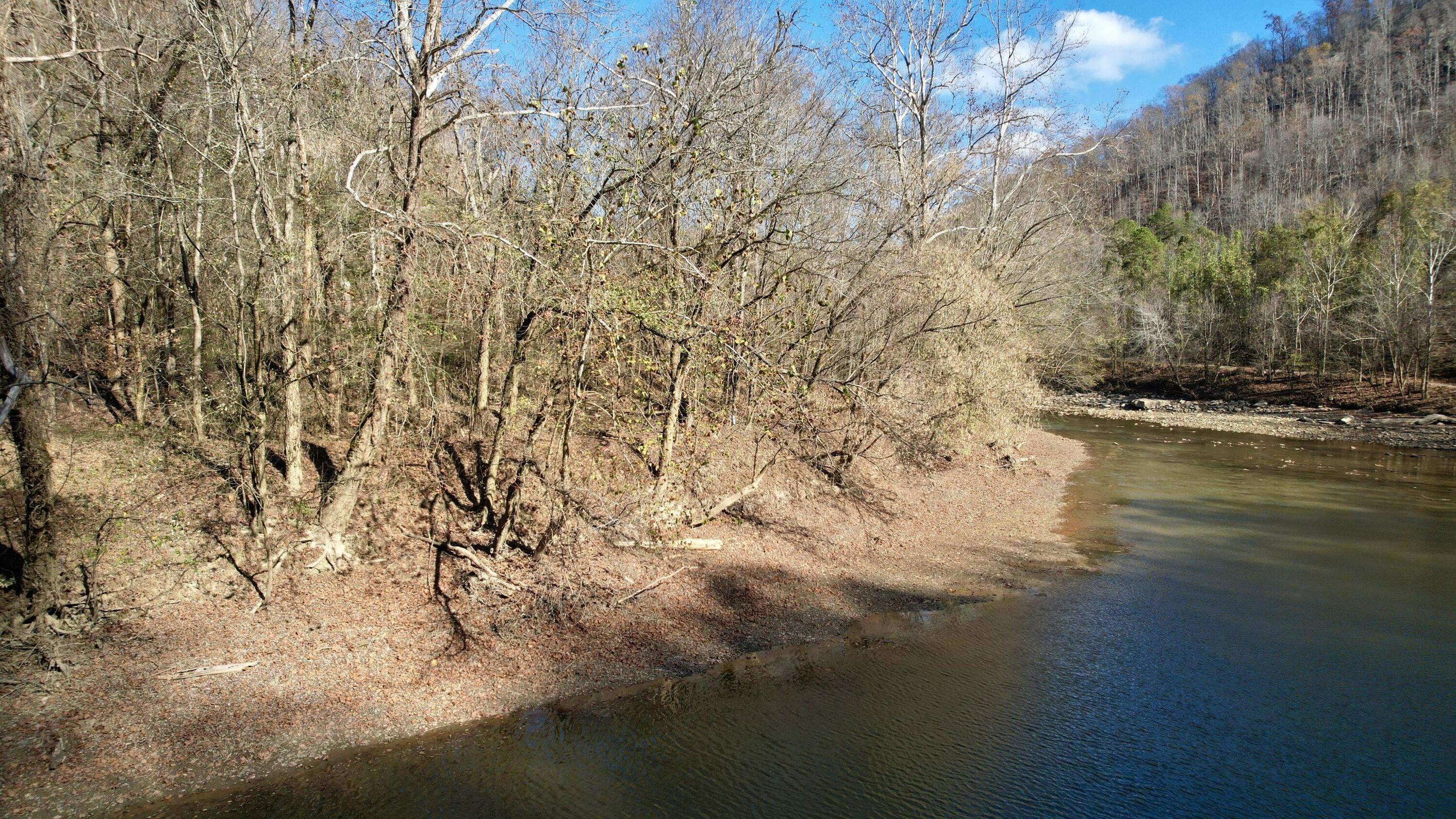 0 Mosley Bend Road Hyden, KY 41749 - Photo 5 of 17 20241114145011695469000000-o
