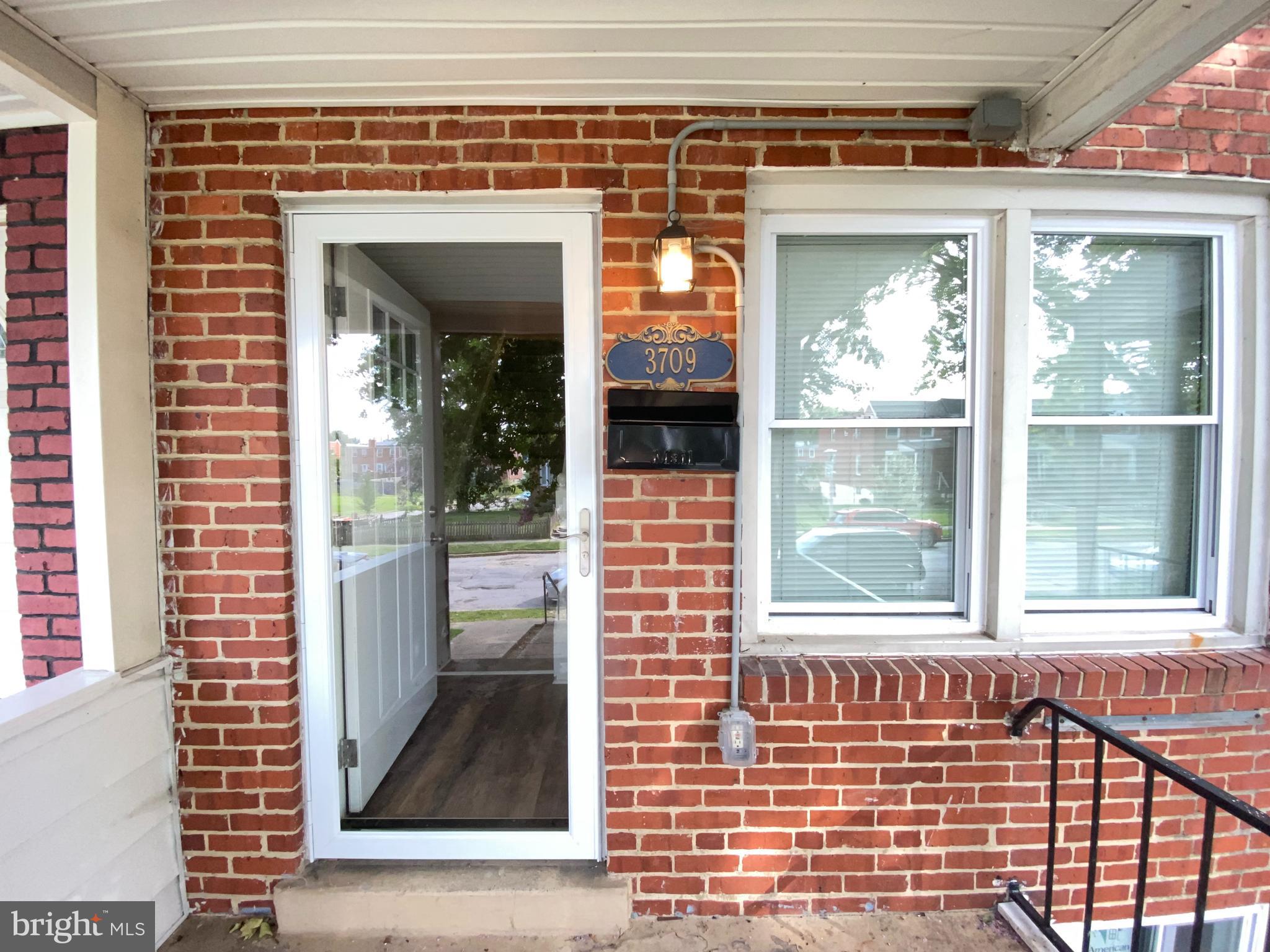 3709 Clarenell Road Baltimore, MD 21229 - Photo 7 of 31 Front