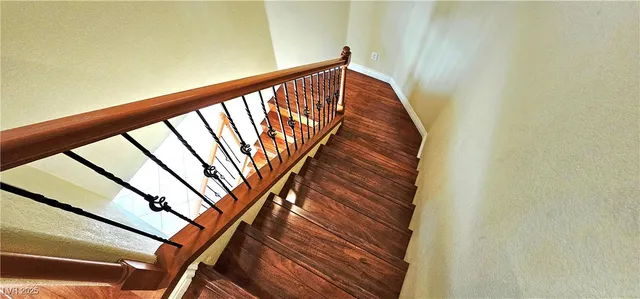 $2,500 | 5876 Capsicum Court, Las Vegas, NV 89118