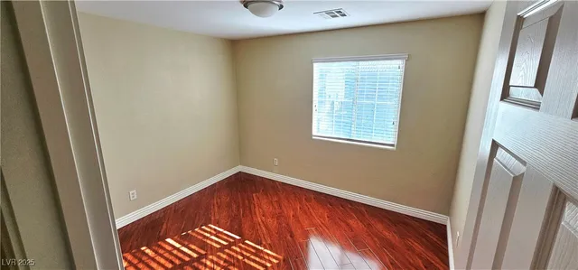 $2,500 | 5876 Capsicum Court, Las Vegas, NV 89118