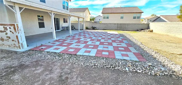 $2,500 | 5876 Capsicum Court, Las Vegas, NV 89118