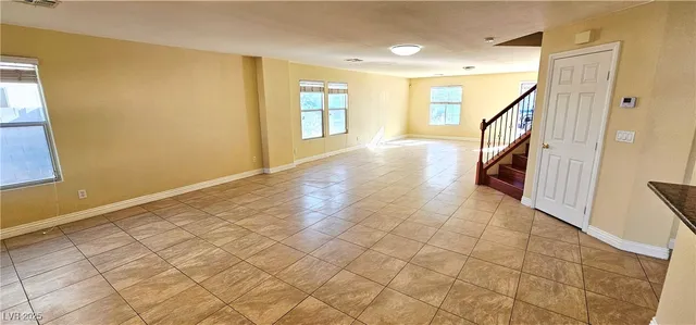 $2,500 | 5876 Capsicum Court, Las Vegas, NV 89118