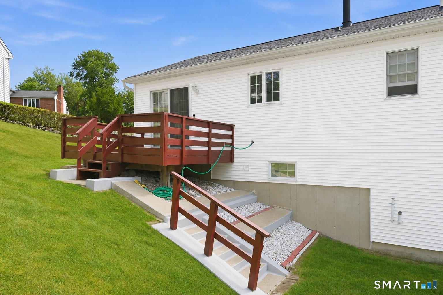 181 Haddad Road Waterbury, CT 06708 - Photo 28 of 34