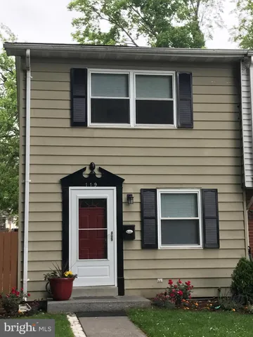 $1,600 | 119 Cameron Street, Berryville, VA 22611