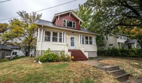 $191,500 | 708 8th Street Southeast, Waseca, MN 56093