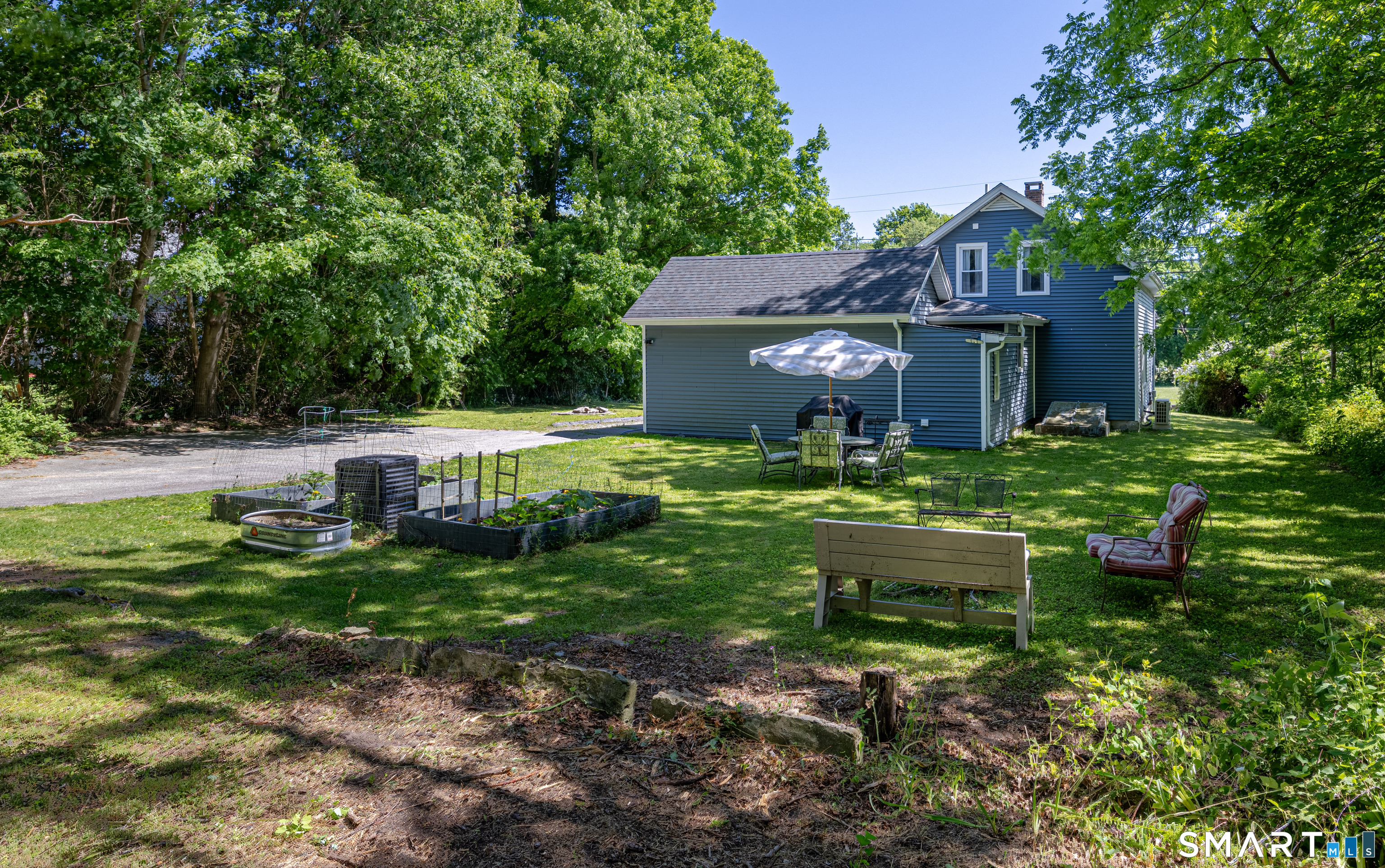 1414 Hartford Pike Killingly, CT 06243 - Photo 5 of 20