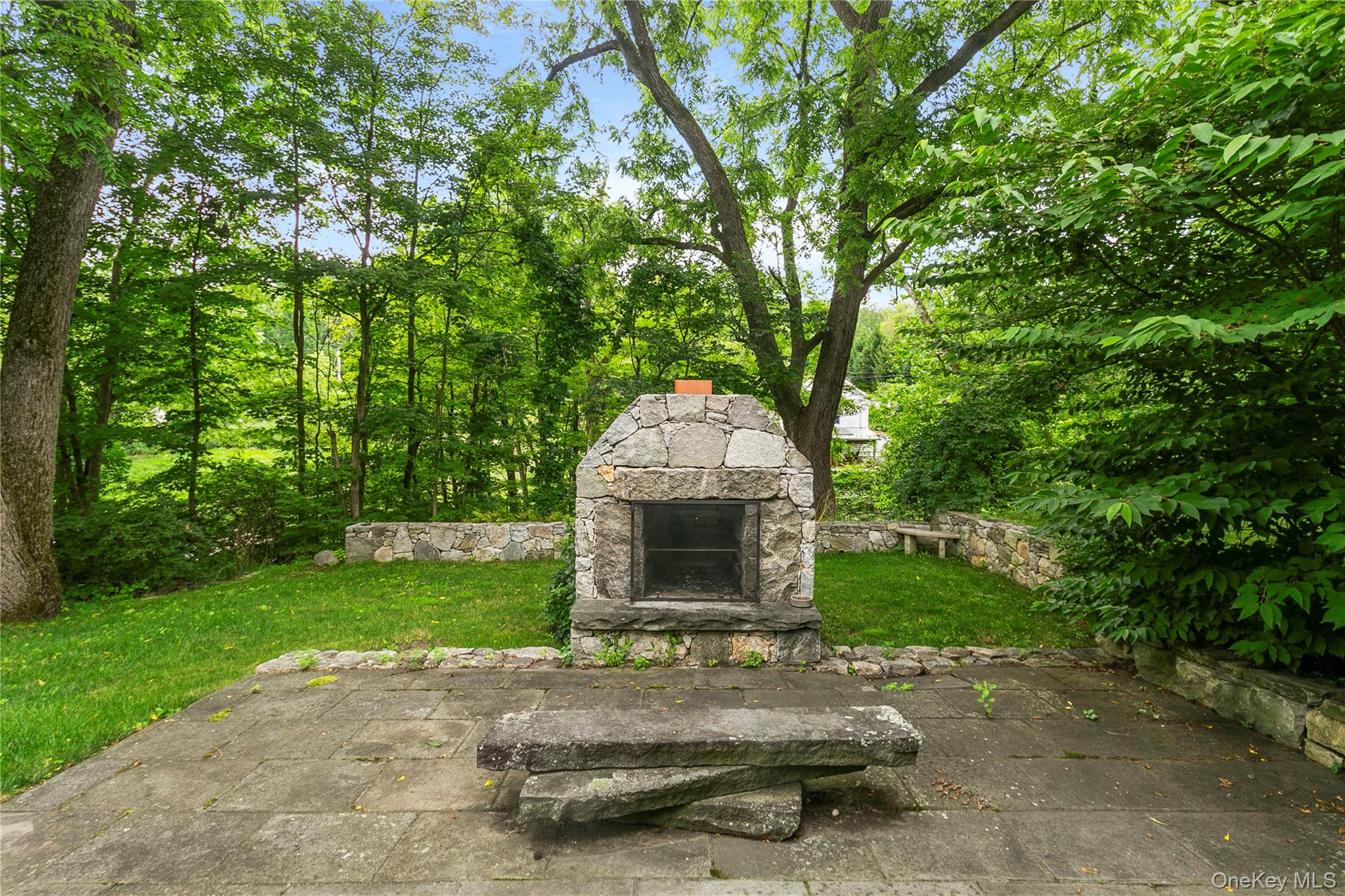 392 Main Street Cold Spring, NY 10516 - Photo 3 of 28