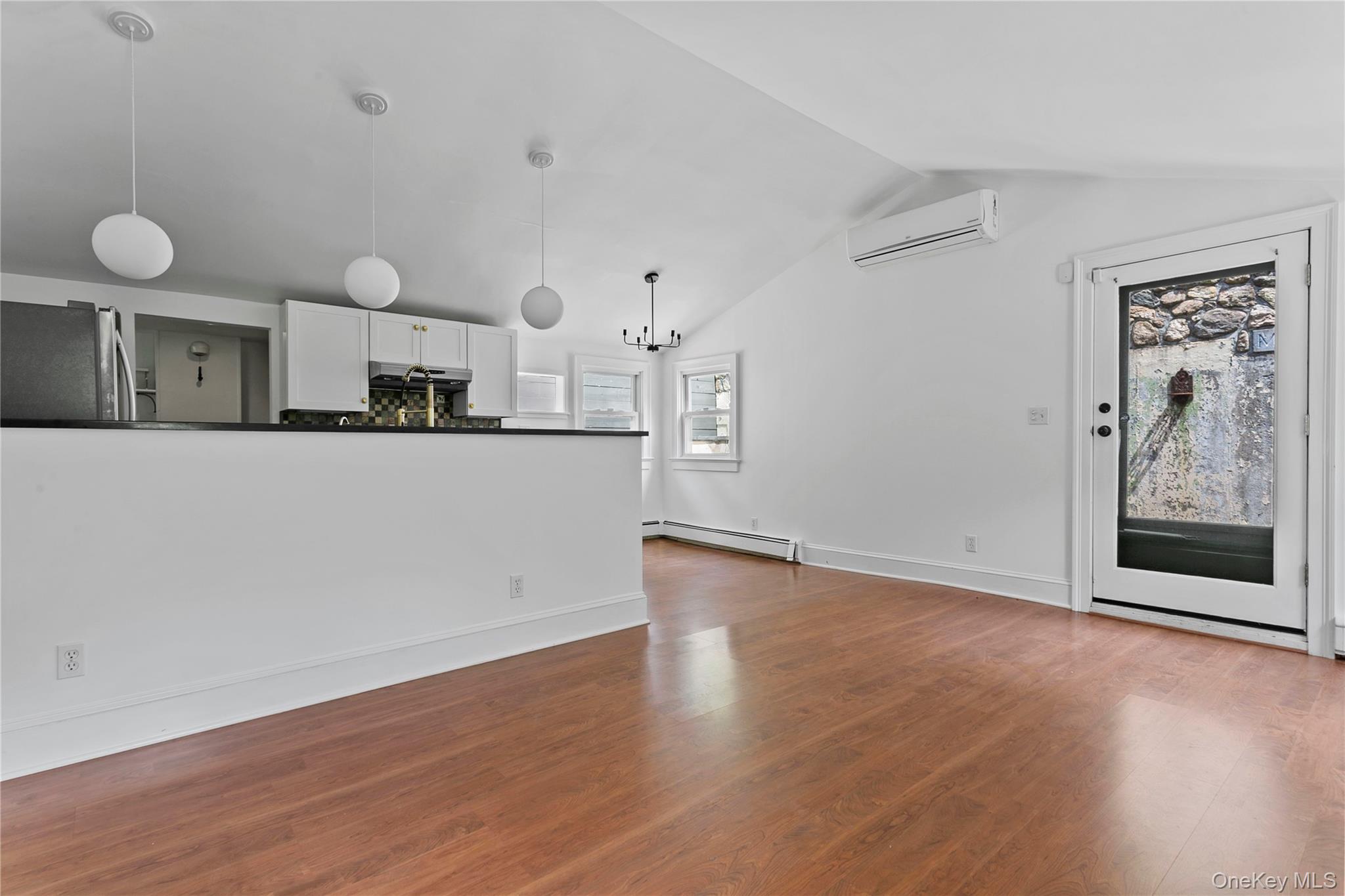 392 Main Street Cold Spring, NY 10516 - Photo 6 of 28