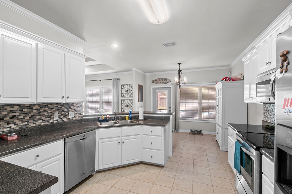 711 Strickland Road Headland, AL 36345 - Photo 11 of 37 Gallery Image 11