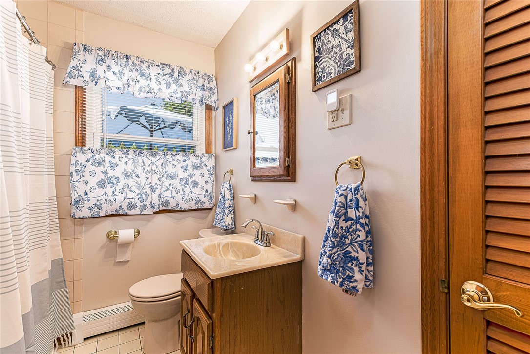 31 Sunset Drive Hopkinton, RI 02832 - Photo 23 of 45