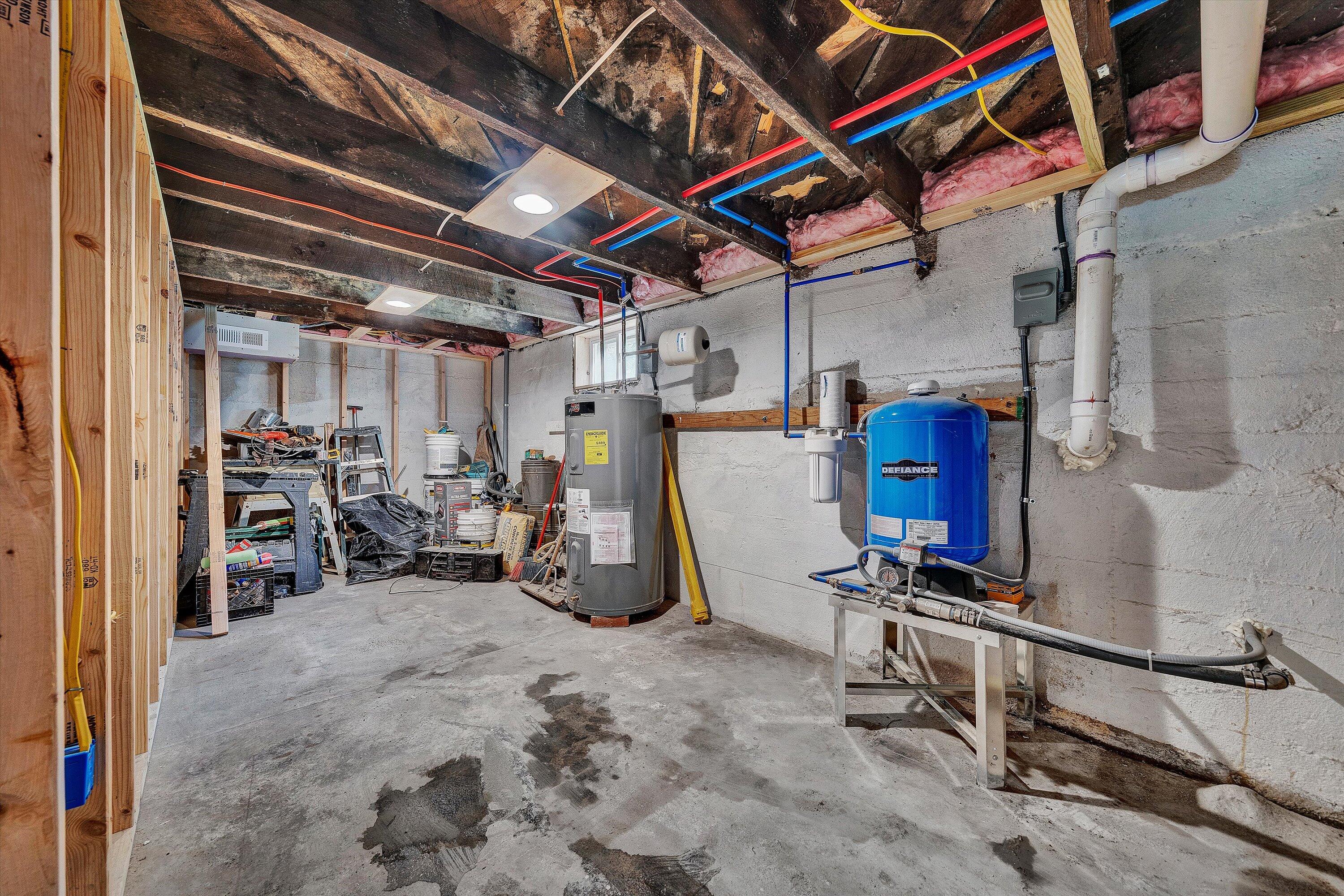 251 Meadow Branch Road Boones Mill, VA 24065 - Photo 27 of 34 a view of a room with gym equipment