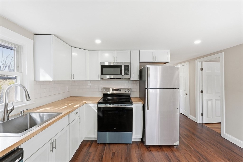 542 Oak Hill Road Fitchburg, MA 01420 - Photo 12 of 33