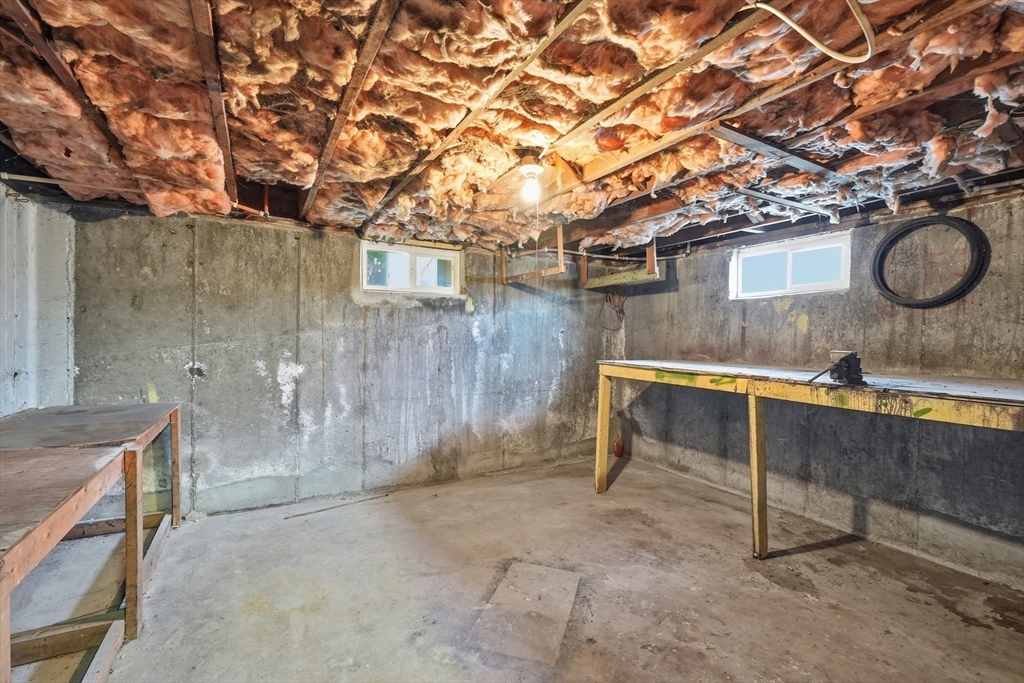 542 Oak Hill Road Fitchburg, MA 01420 - Photo 30 of 33