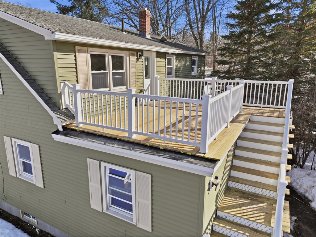 542 Oak Hill Road Fitchburg, MA 01420 - Photo 4 of 33