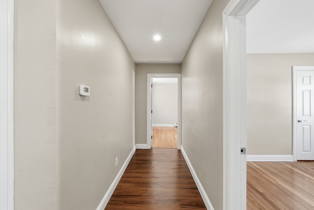 542 Oak Hill Road Fitchburg, MA 01420 - Photo 6 of 33