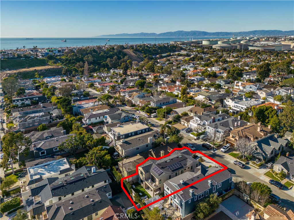 644 29th Street Manhattan Beach, CA 90266 - Photo 40 of 41 an aerial view of a houses with city street