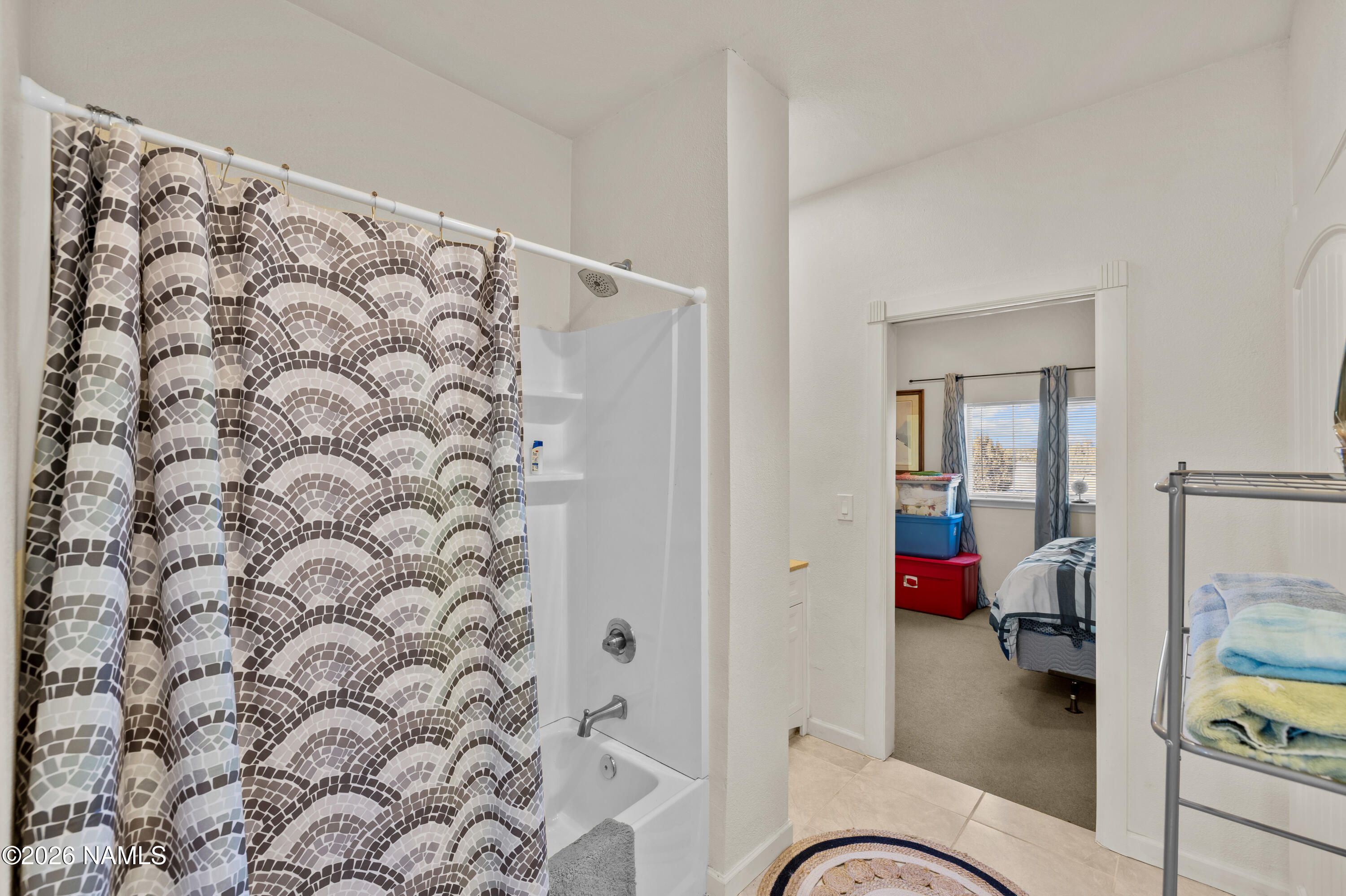 8187 Cassity Trail Williams, AZ 86046 - Photo 26 of 49 Guest Bath