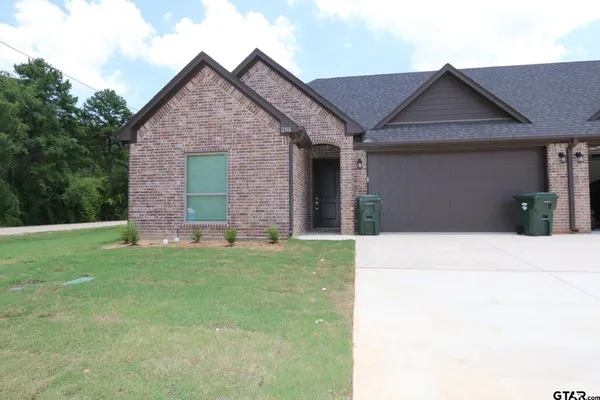 $1,800 | 10243 County Road 135, Flint, TX 75762