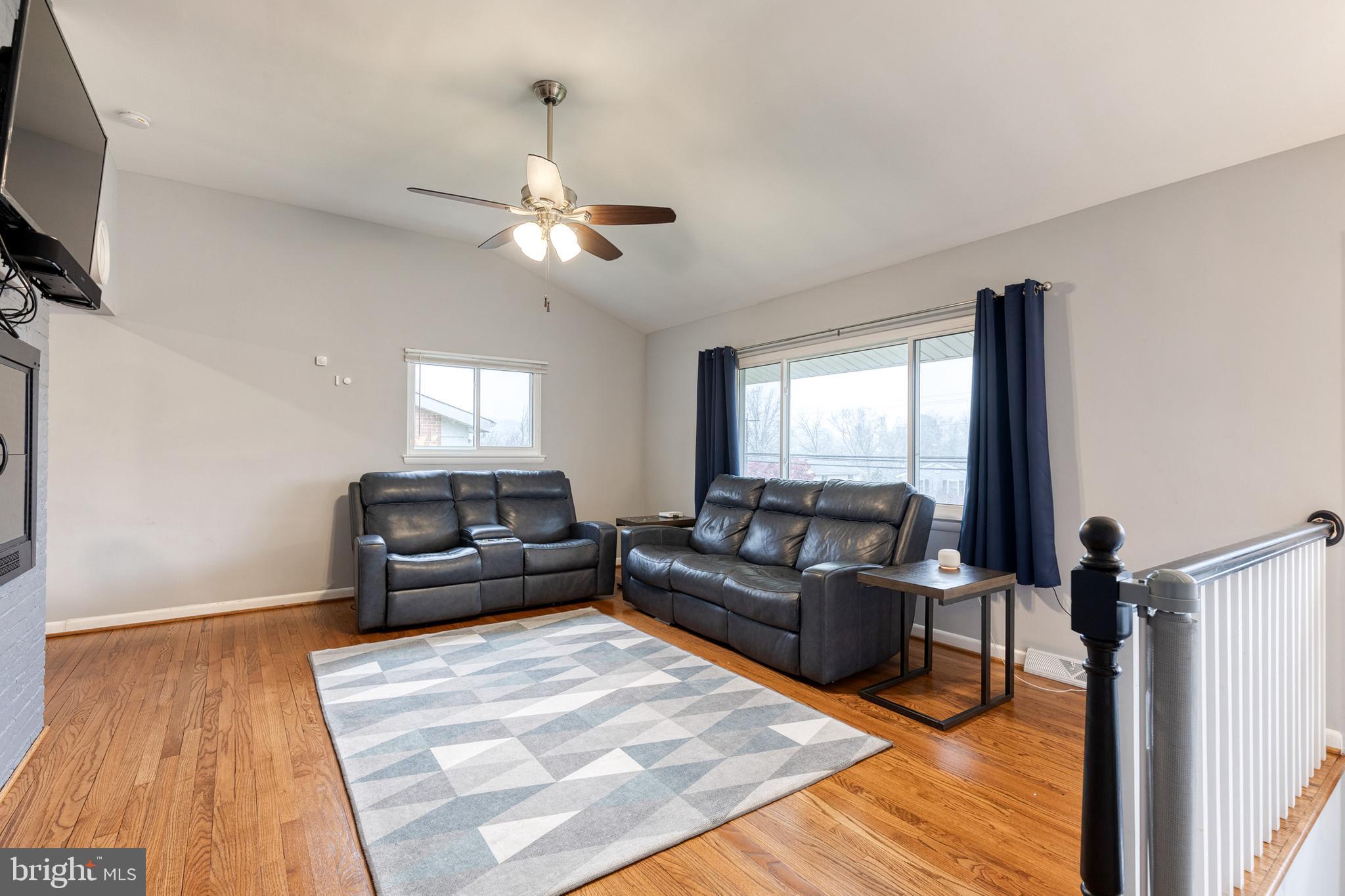 929 Cromwell Bridge Road Towson, MD 21286 - Photo 3 of 25 Gallery Image 3