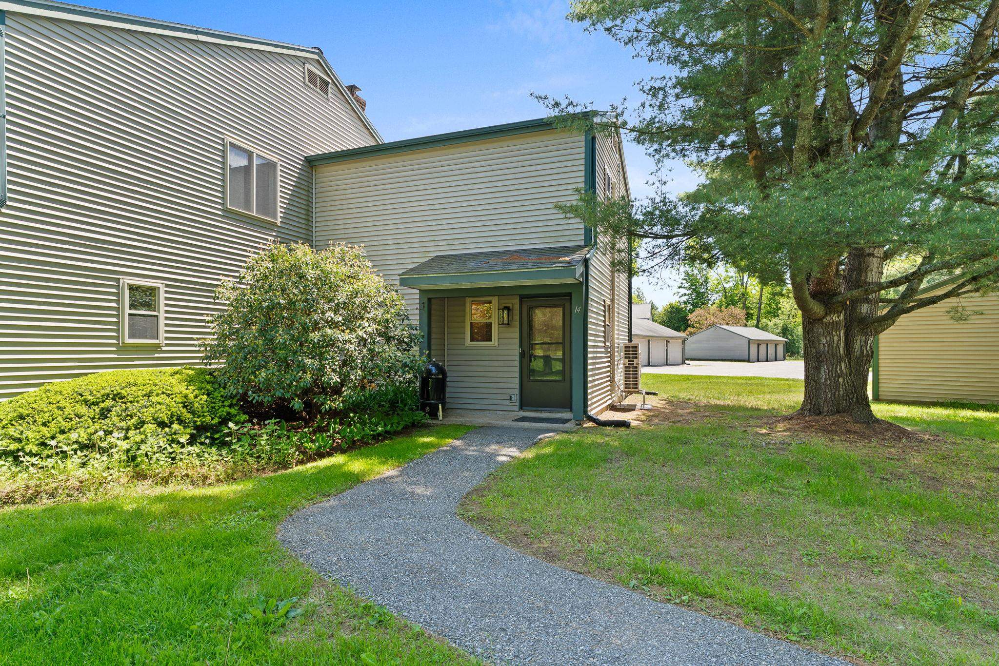 14 Hideaway Lane Williston, VT 05495 - Photo 1 of 39