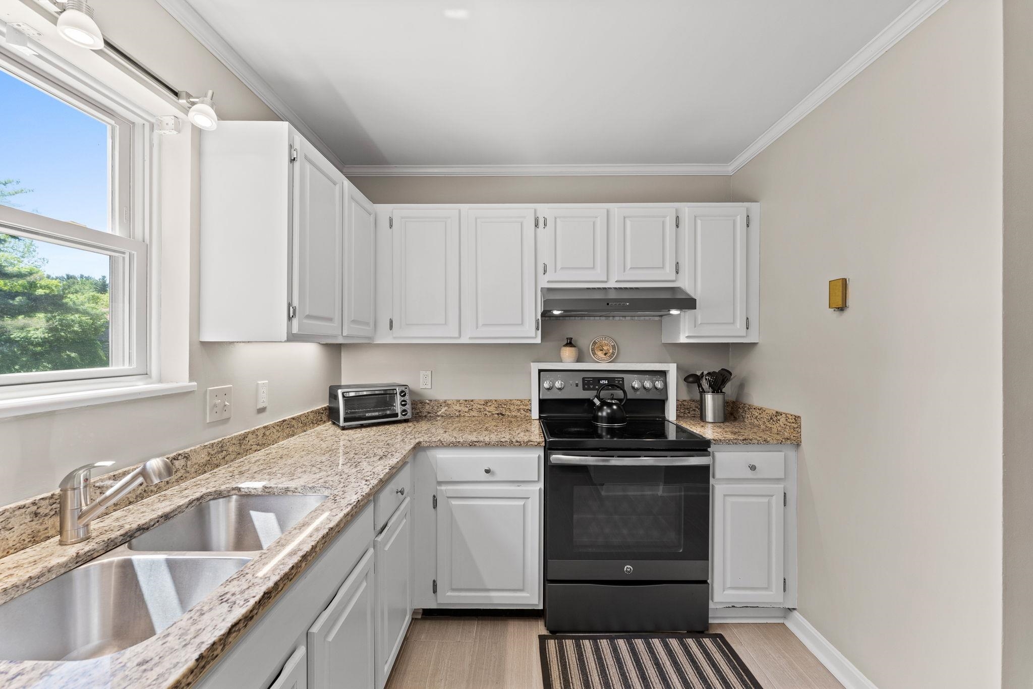 14 Hideaway Lane Williston, VT 05495 - Photo 12 of 39