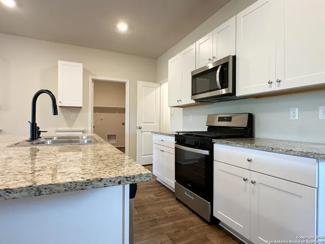 $1,850 | 11907 Allegheny, San Antonio, TX 78245