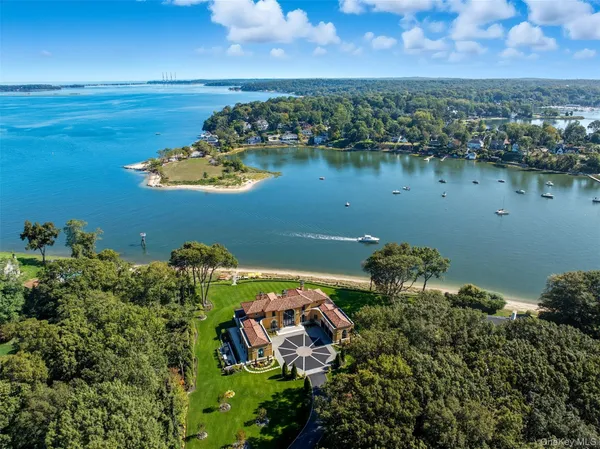 $10,500,000 | 5 Bouton Point Road, Lloyd Harbor, NY 11743